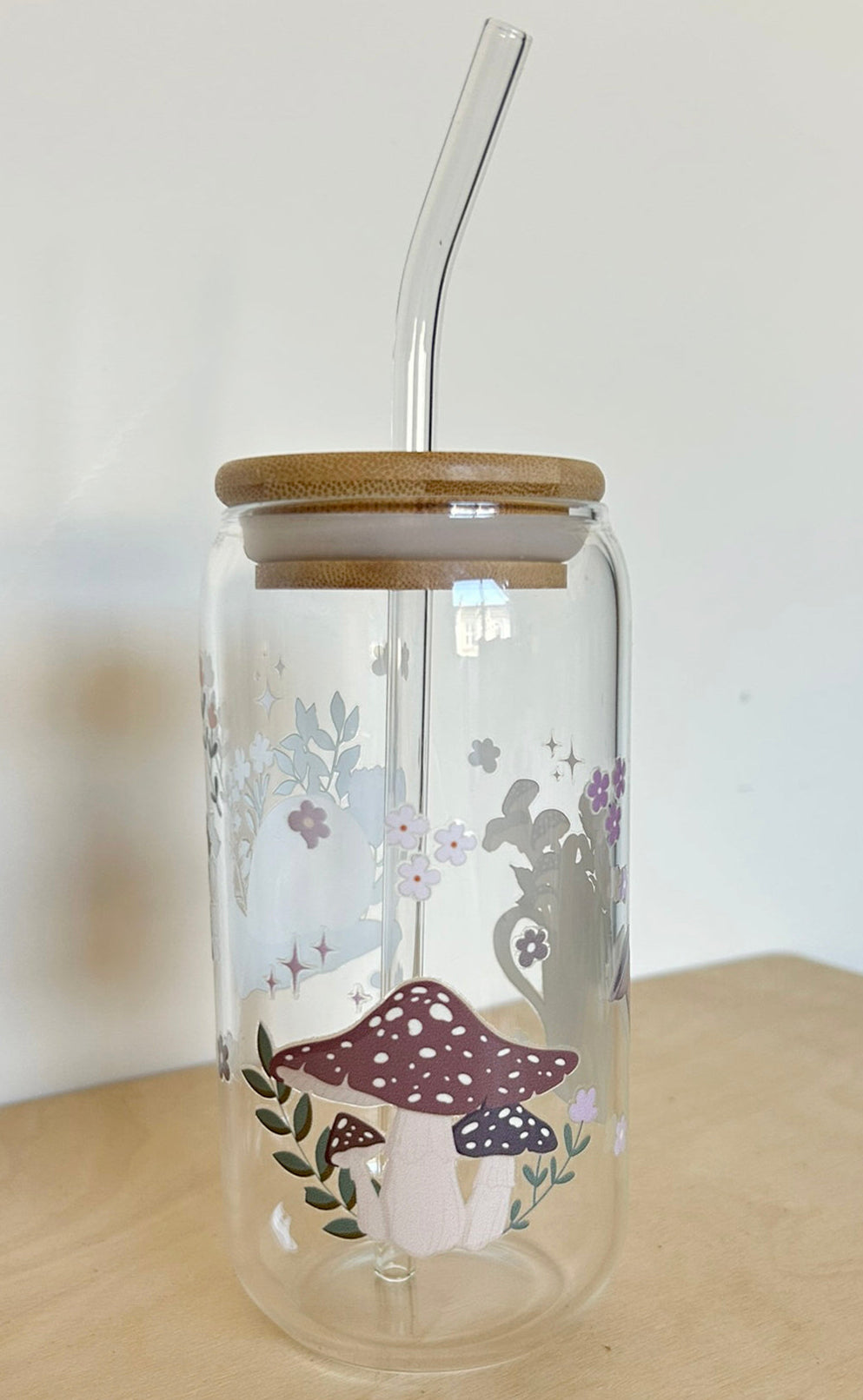 Snail Watering Can Toadstools Glass Tumbler 17oz Straw