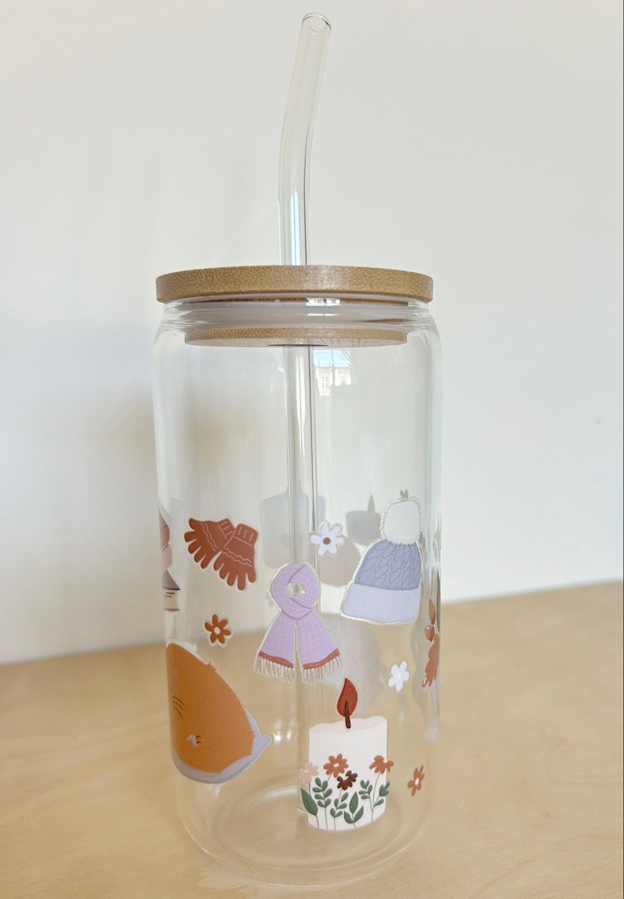 Cat Books Blanket Candle Glass Tumbler 17oz Straw
