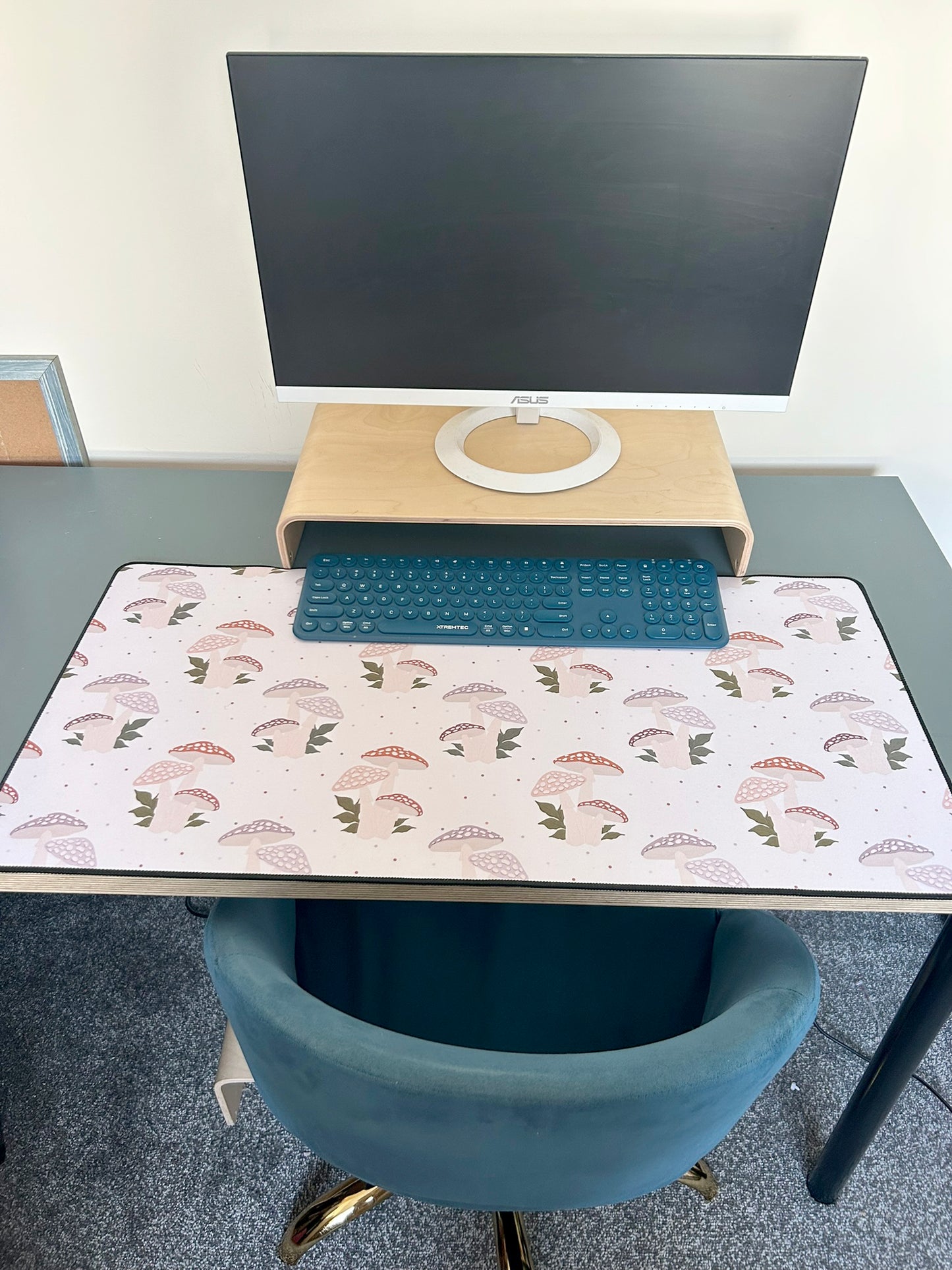 Toadstool Bunch Gaming Mat Desk Pad