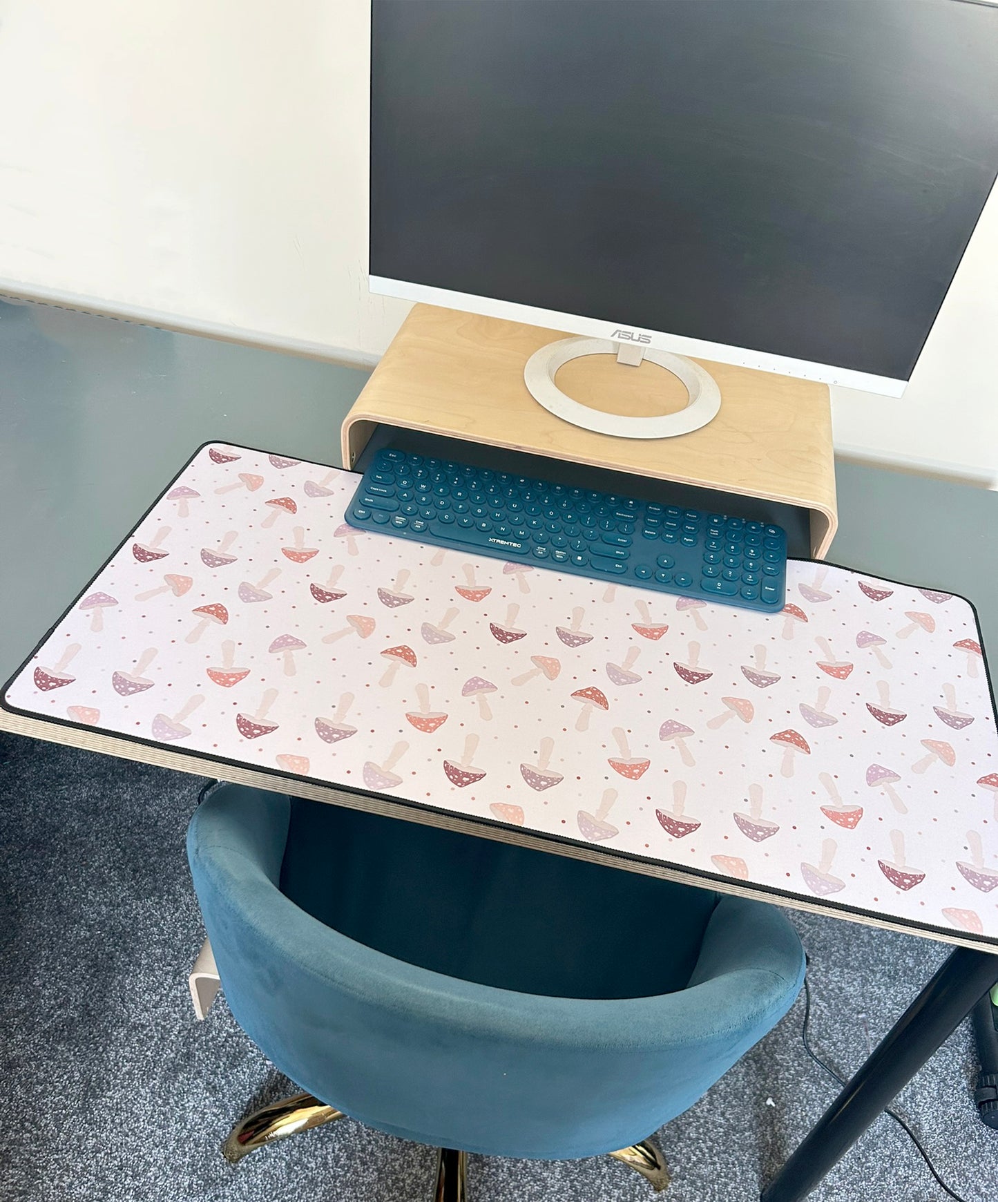 Mini Toadstoos Gaming Mat Desk Pad