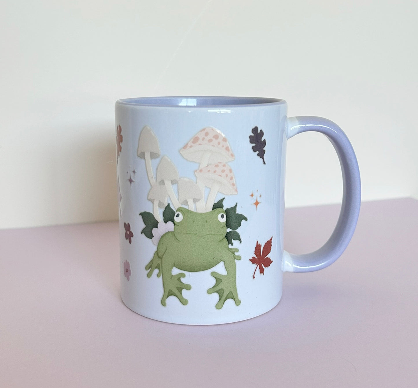 Lilac Mug Frog Toadstools