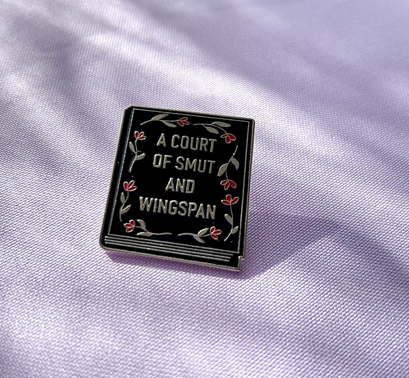 A Court of Thorns and Roses Enamel Pin