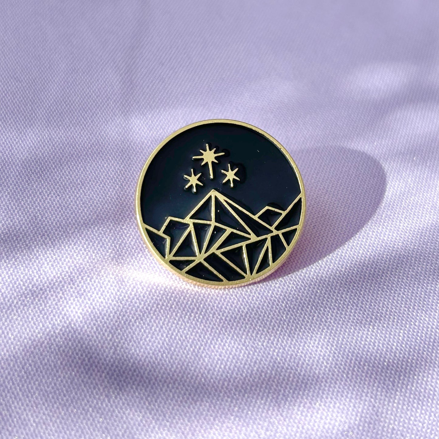 ACOTAR Velaris Insignia Enamel Pin
